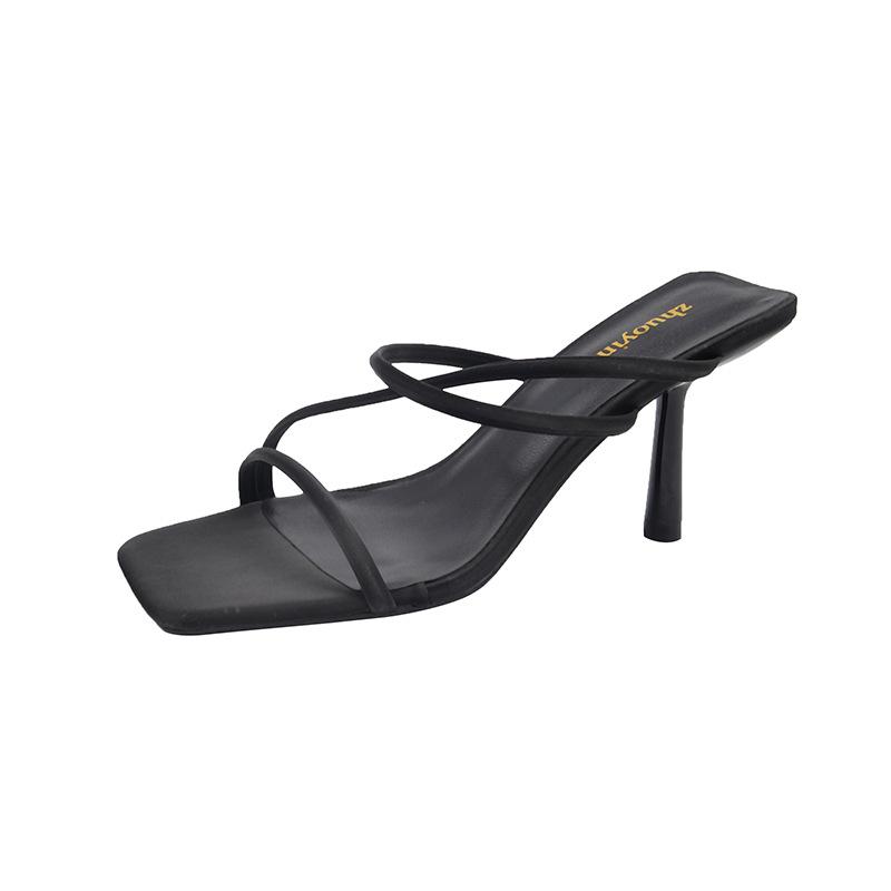 

Exquisite and simple thin belt cool slippers women s 2025 summer new outer wear soft bottom design sense square head middle heel one-word drag 40