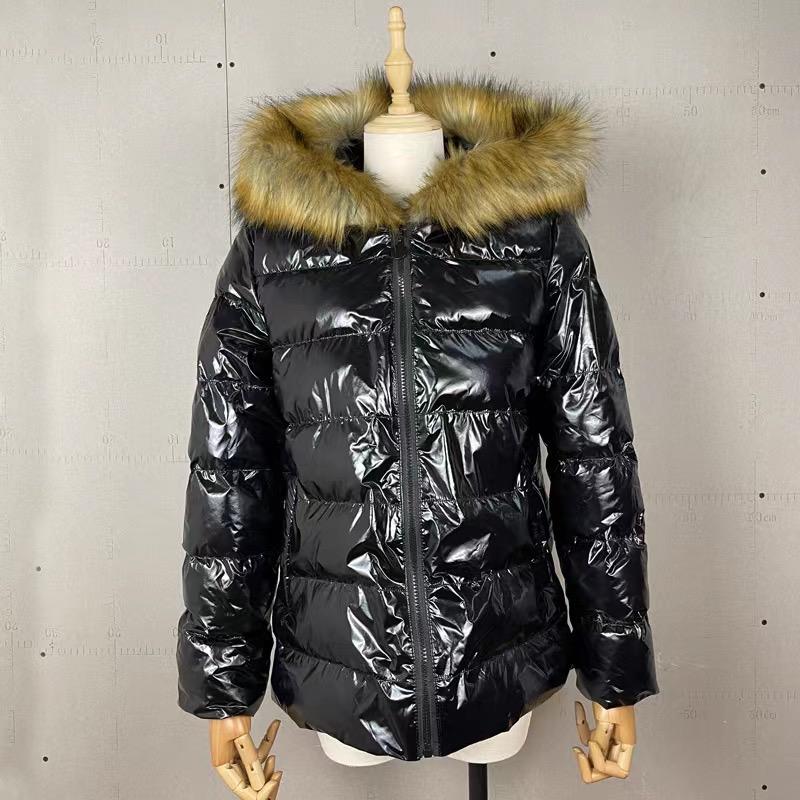 Giacca invernale da donna, nuova moda casual slim in cotone con collo in pelliccia sintetica e cappuccio, calda giacca con cappuccio in pelle PU con cerniera