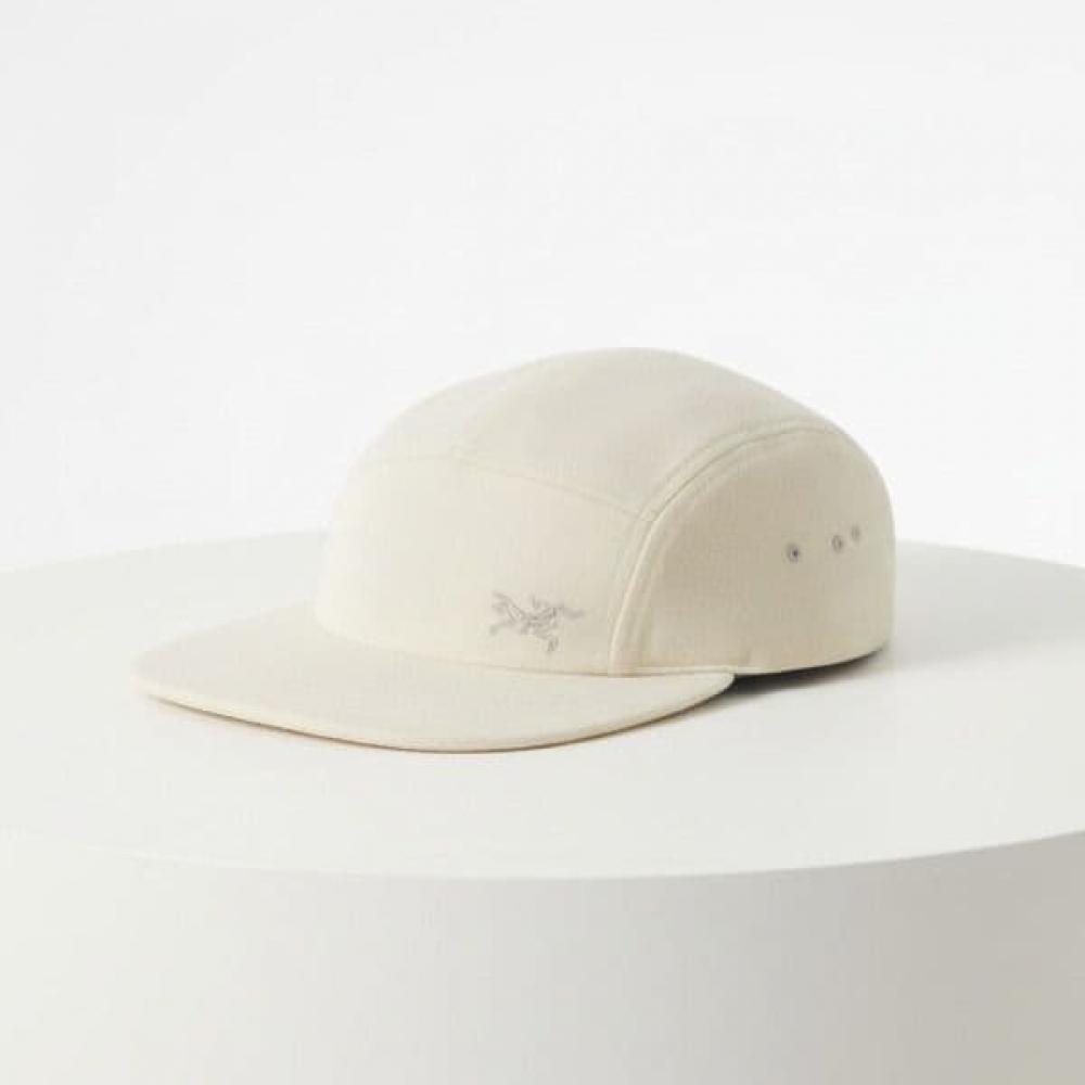 

Arc Teryx Wool Calidum 5 Panel Hat Aeofux7194ars ARCTIC SILK/Single size