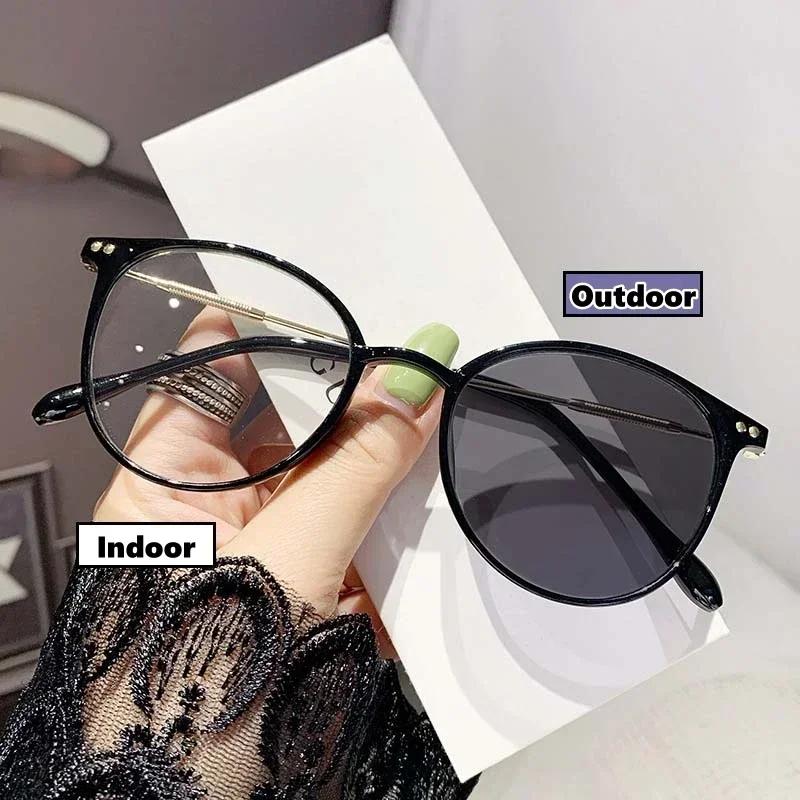 Vintage TR90 Photochromic Presbyopia Sunglasses Lightweight Far Sight Eyewear Outdoor Color Changing Eye Protection