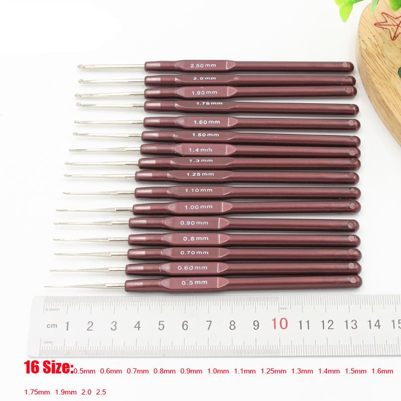 16pcs Brown Sweater Weaving Needles Kit, Thin Head Crochet Hook Set, Sizes 0.5mm-2.5mm Ideal for Sweater & Blankets & Doll Craft