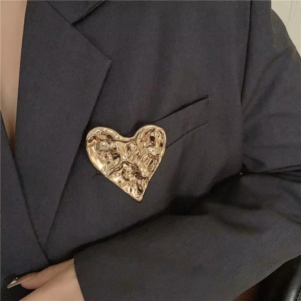 Gold Silver Color Heart Shape Brooch Minimalist Metal Enamel Heart Pins  for Fashion Jewelry Gift