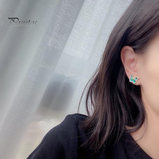 

1 пара изысканных серег-гвоздиков для пирсинга, элегантный яркий внешний вид, эмалированные серьги-гвоздики в форме бабочек, ювелирные аксессуары