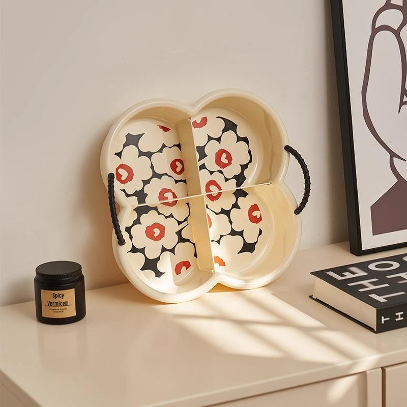 Elegantní talíř na ovoce a svačinu pro konferenční stolek v obývacím pokoji