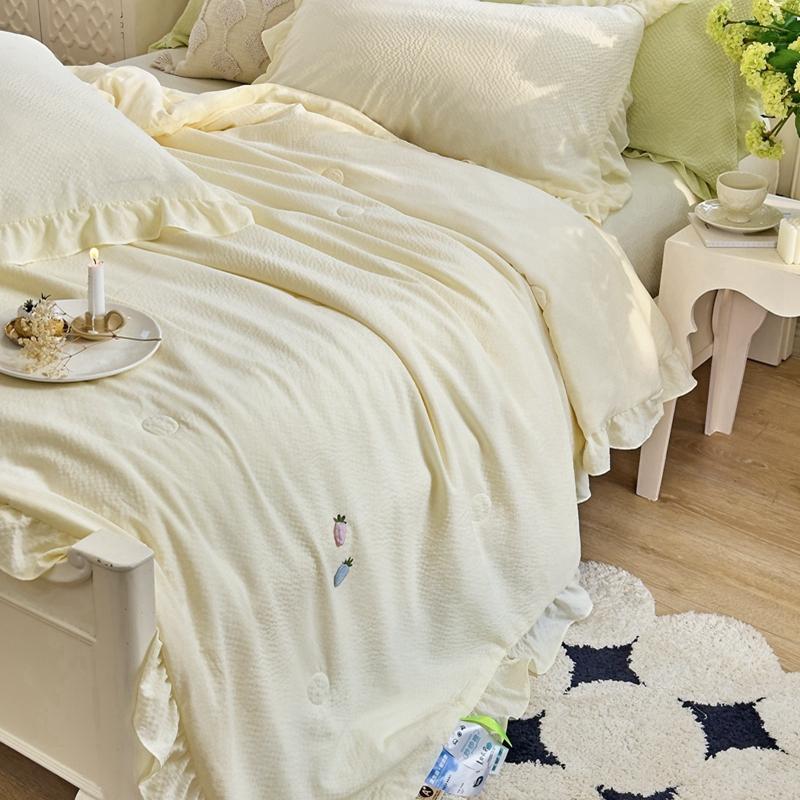 1Pc Solid Color Cool Feeling Summer Quilt Korean Style Ins Ruffle Edge Air Conditioning Thin Comforter Home Queen Size Bedding