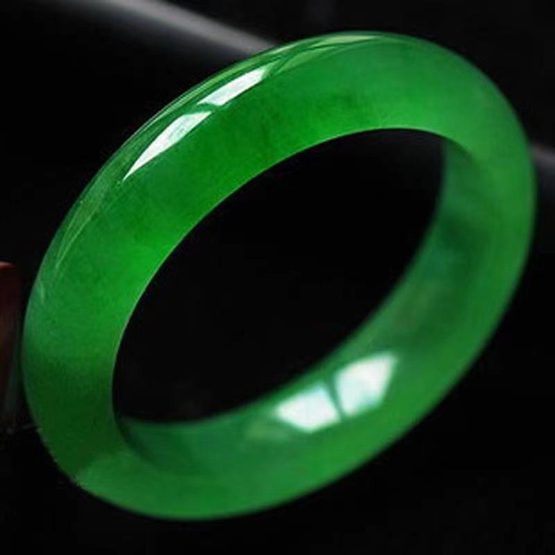 Imperial Green Jade Ladies Bangle - Icy Green Quartzite Jade Bangle