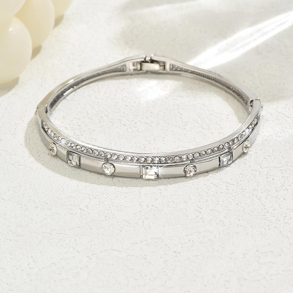 New European and American Love Bracelet for Women, High End, Full Diamond Exquisite Bracelet, Hollow Square, Light Luxury Handma