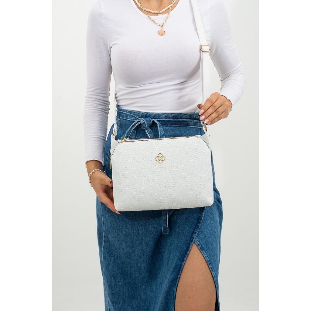 Hochwertige, wasserabweisende Schultertasche mit Kreuzgurt und drei Fächern, in Schwarz mit Textdruck bedruckt