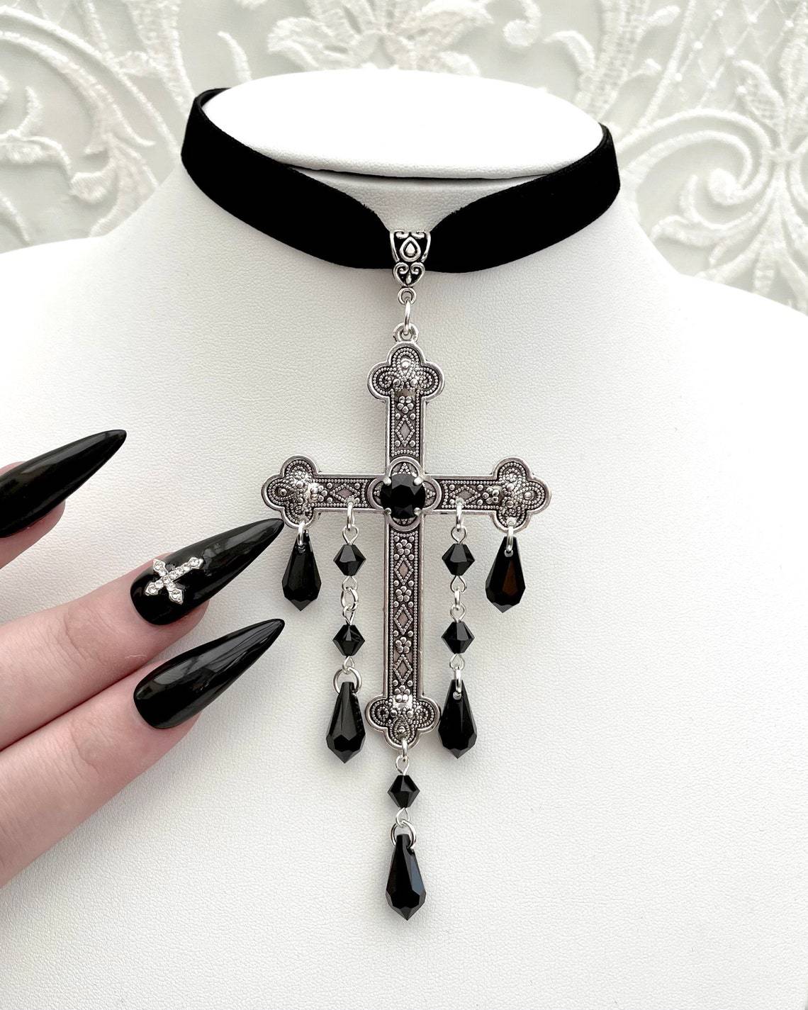

Exaggerated Punk Dark Cross Blood-drop Tassels Pendant Velvet Necklace for Women Halloween Gothic Charm Neck Collar Jewelry Gift