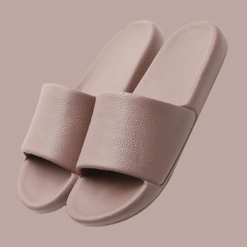 Novas pantufas simples de mola e verão para casa antiderrapantes para pisar em merda pantufas de usar em exterior de fundo plano de uma tira pantufas de banheiro casal