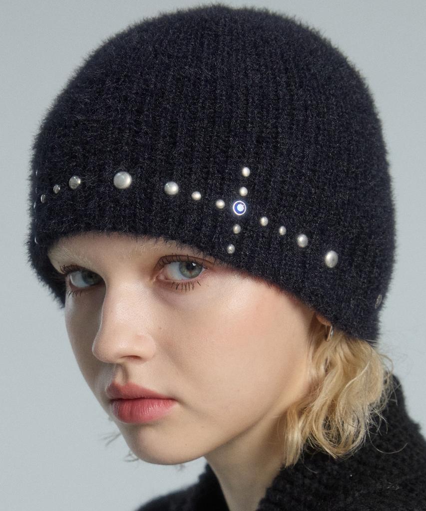 OOH-AHH Cross Stud Beanie (Black)