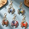 Porte-clés Crabe en Émail avec Motif Coloré Exquis Fermoir Doré Durable Cadeau pour Amoureux de la Plage Décoration de Sac Cadeau Souvenir de Voyage