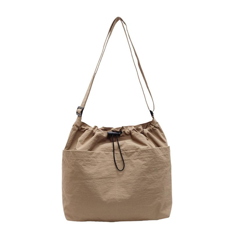 Women's bag 2025 summer new nylon bag light messenger bag large capacity shoulder bag urban simple mother bag