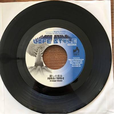 7inch Record PAPA B & YOYO-C - Beautiful Woman MCLSR026 Life Style Reco 2004 Japan Reggae, Ska & Dub Used