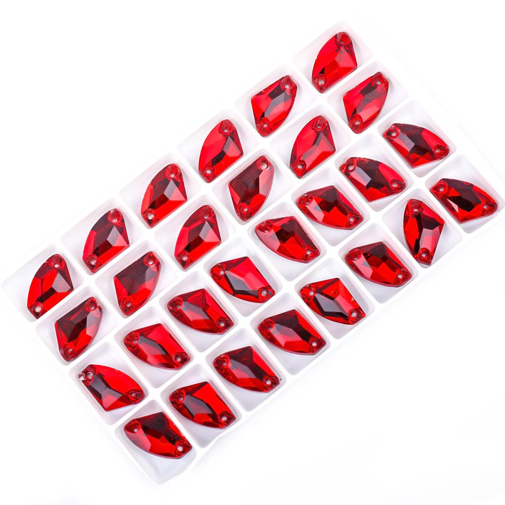 

Weichen Плоское дно Двойное отверстие Цветной топор Форма ручной работы Пряжка Стекло Стразы Сделай Сам Платье Свадебное Платье Аксессуары 9 * 14mm 48pcs/bag ярко-красный