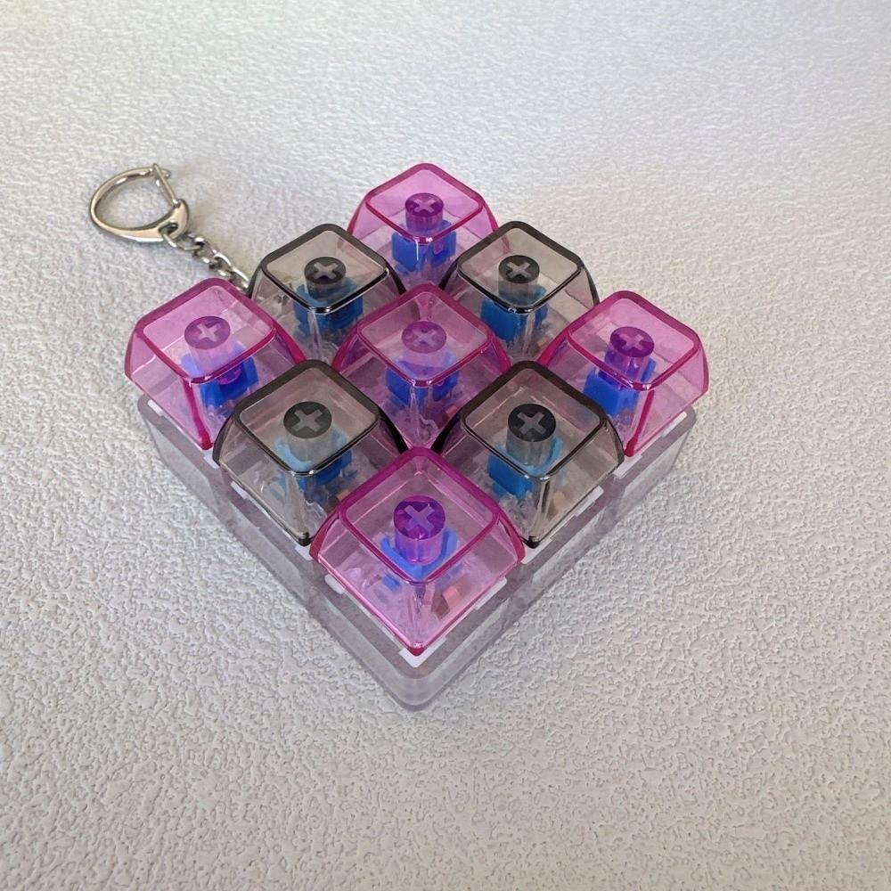 Decompression 9 Keys Keyboard Keychain Key Button Transparent Keycap Keychain Pass The Time Stress Relief Clicker Adult