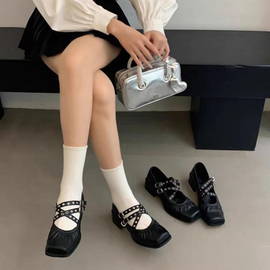 French retro square head ballet shoes women's thick heel 2025 new punk style cross strap Mary Jane single shoes