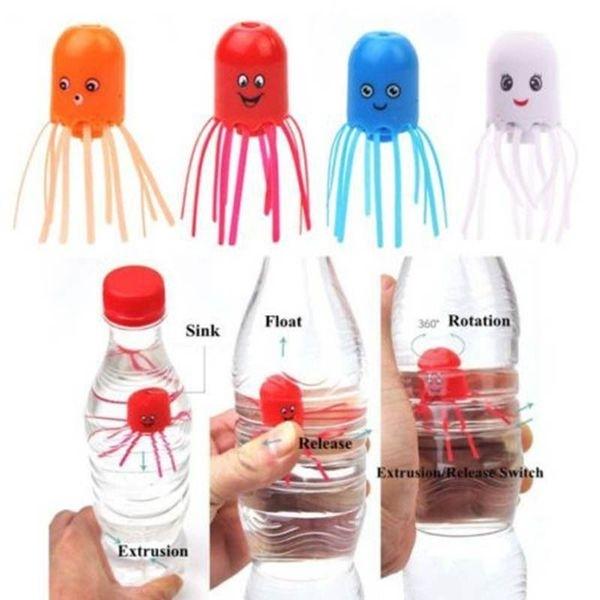 Nuotatore di meduse di plastica colorata