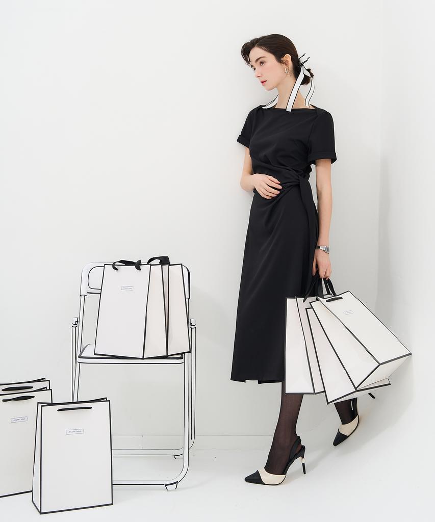 Pelimela Boat Neck Tie H-Line Midi Dress (Black)