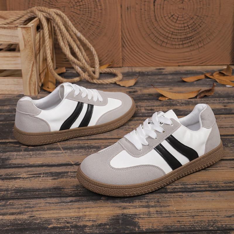 Women's Summer Breathable Low-Top Training Casual Sports Shoes, Soft-Soled Flat Versatile White Board Footwear.