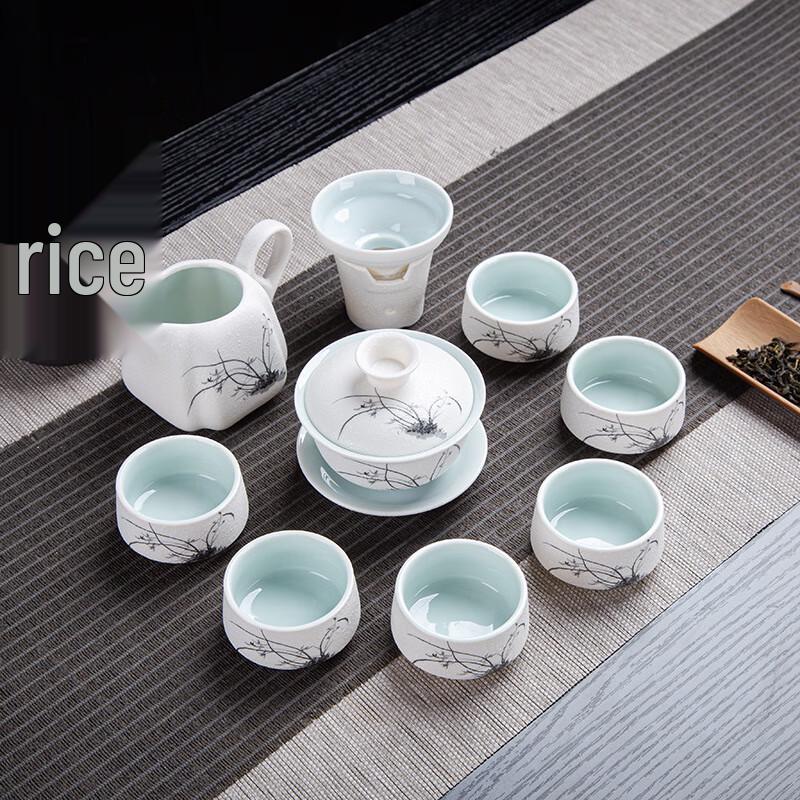 

Фарфоровый чайный сервиз Кунг-фу «Снежинка»