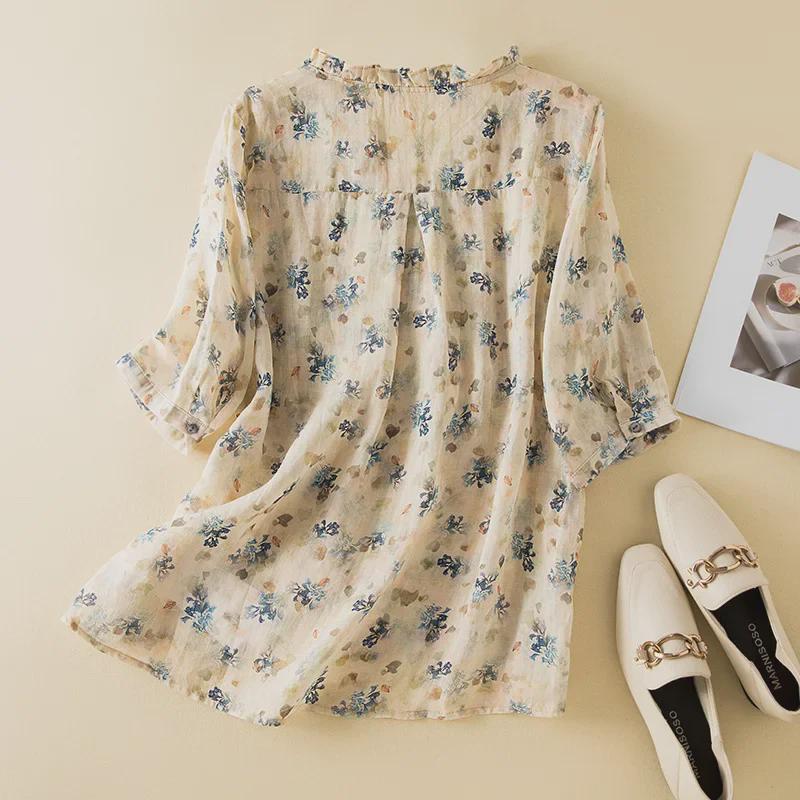 Sommerliches Ramie-Leinenhemd mit Blumenmuster und Ohrkragen