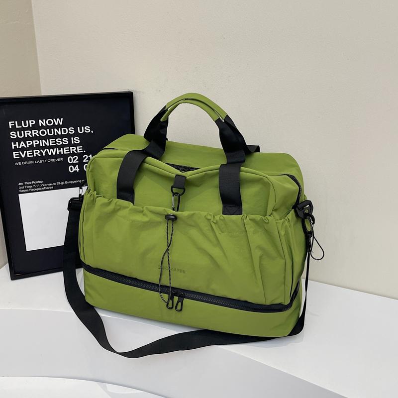 Large Capacity Travel Duffel Bag - Spacious Weekender Duffel Bag Sports Fitness Yoga Bag Ideal for Business Trips Vacations and Daily Commutes