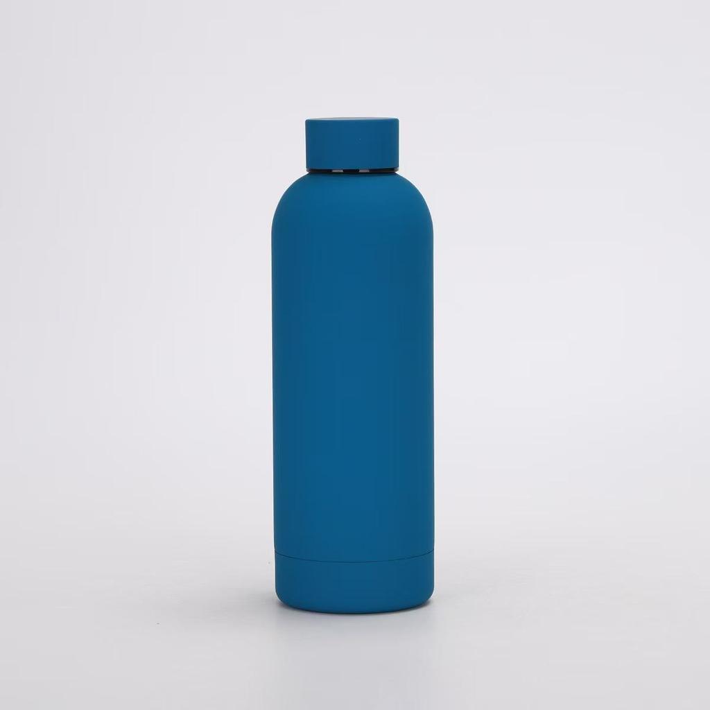 Sport-Thermosflasche aus mattiertem Edelstahl - Großes Fassungsvermögen, Güteklasse 304.