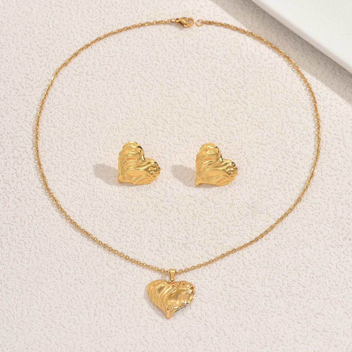 

Женский набор колье и серег Геометрический дизайн сердца Высококлассная цепочка-подвеска Универсальные серьги XL5744