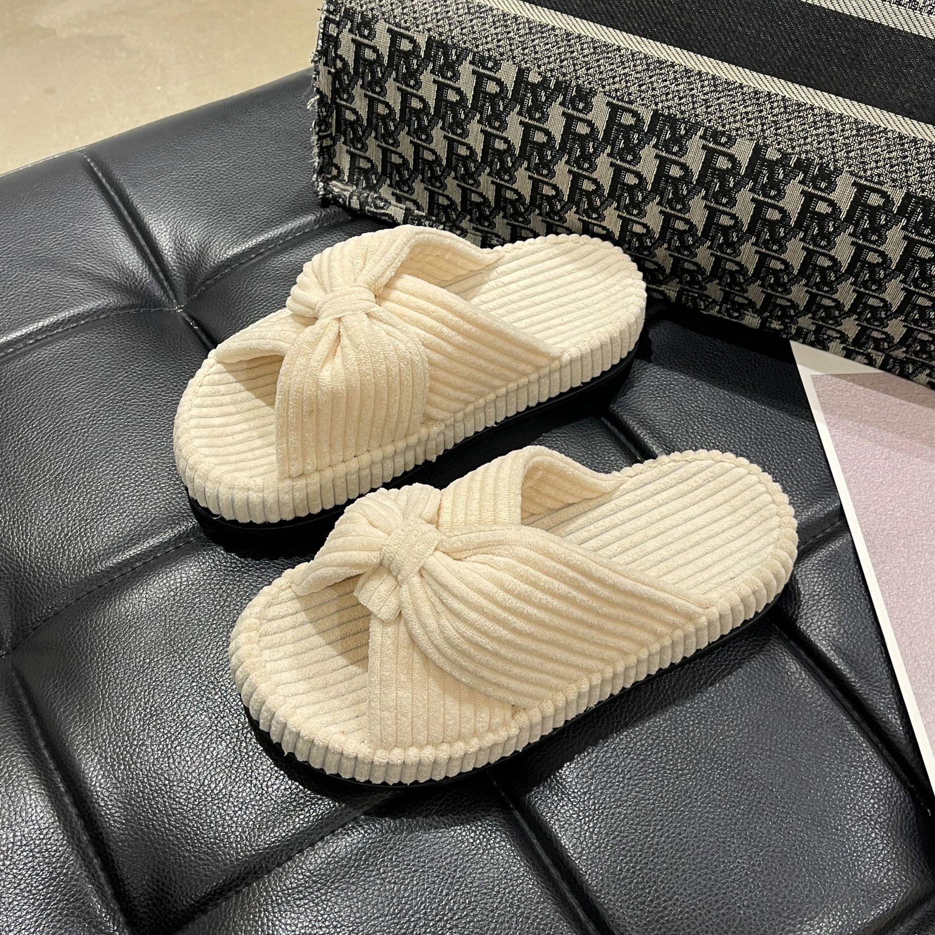 Большие размеры толстая подошва крест плоская подошва одно слово тапочки для девочек бабочки домашняя обувь мягкая подошва удобные хлопковые тапочки холодные липкие 35 1474₽