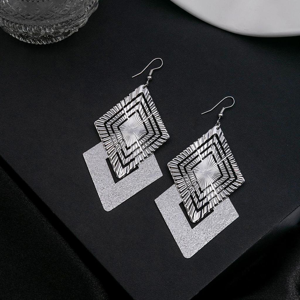 Simple Leaf Hollow Earrings, Exaggerated And Creative Multi-Layer Five-Pointed Star Long Fringed Earrings