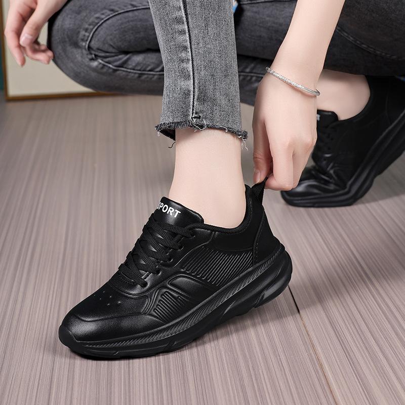 Casual Sports Shoes Leather Surface All Black Spring and Autumn Waterproof Soft Sole Light Wear-resistant and Comfortable