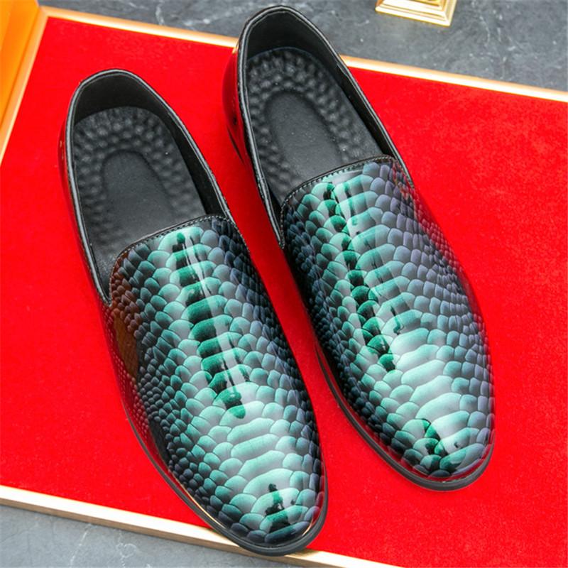 Trend New Men's Serpentine Patent Leather Casual Shoes Male Slip On Loafers Wedding Dress Homecoming Footwear Zapatos Hombre