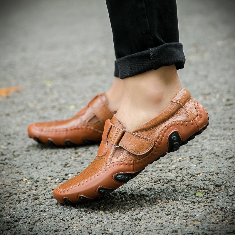 Buty Outdoor dla mężczyzn Skórzane buty codzienne Męskie klasyczne wsuwane mokasyny Wygodne męskie trampki w stylu brytyjskim