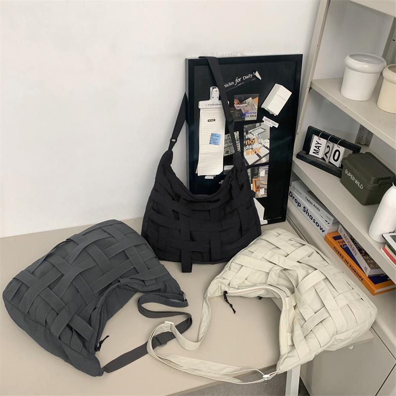 Men's Crossbody Bag Hollow Messenger Bag Women's Large Capacity Shoulder Bag