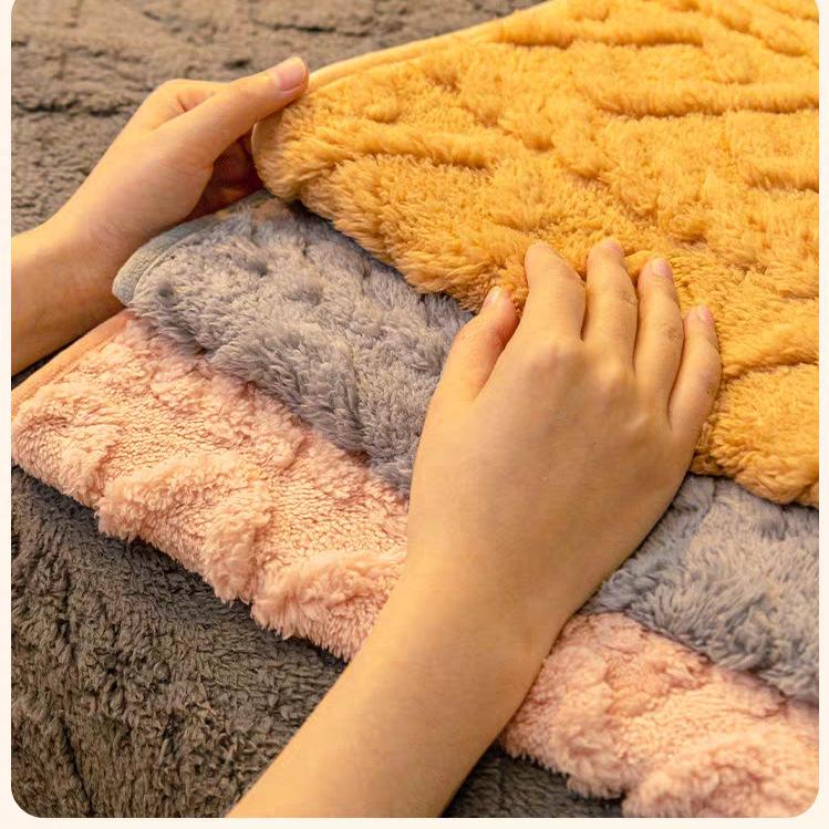 Plush Sofa Cushion Winter Non-slip Seat Cushion Thickened Warm Sofa Cover Simple Modern Winter Sofa Towel