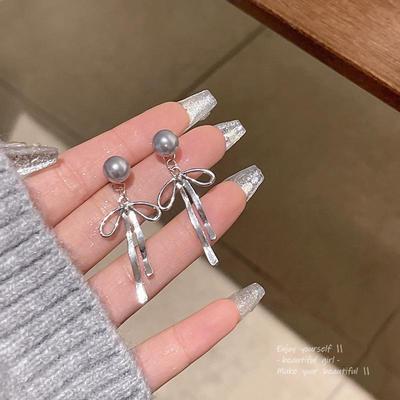 Orecchini Pendenti Fiocco Nappa Argento S925 Coreano: Indossabile in due modi, Design elegante e moderno