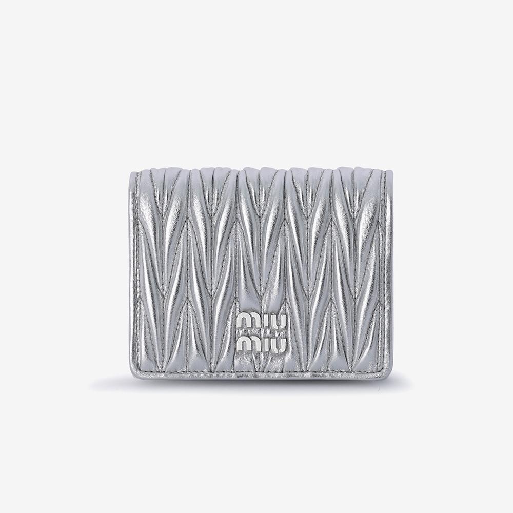

Miu Miu 5mv204 Afpp F0118 Materasse Nappa Coin Bifold Wallet 5MV204 AFPP F0118