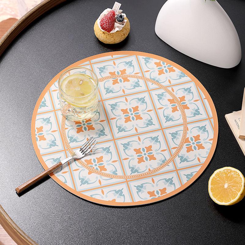 Heat-Resistant, Waterproof Leather Dining & Tea Table Mat - Luxury No-Wash Placemat, Oil-Proof Bowl Mat, Insulating Round Design.