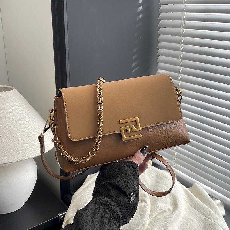 Bag Women's Fashion Simple Temperament Shoulder Bag Popular Chain Crossbody Women's Bag Commuter Underarm Bag