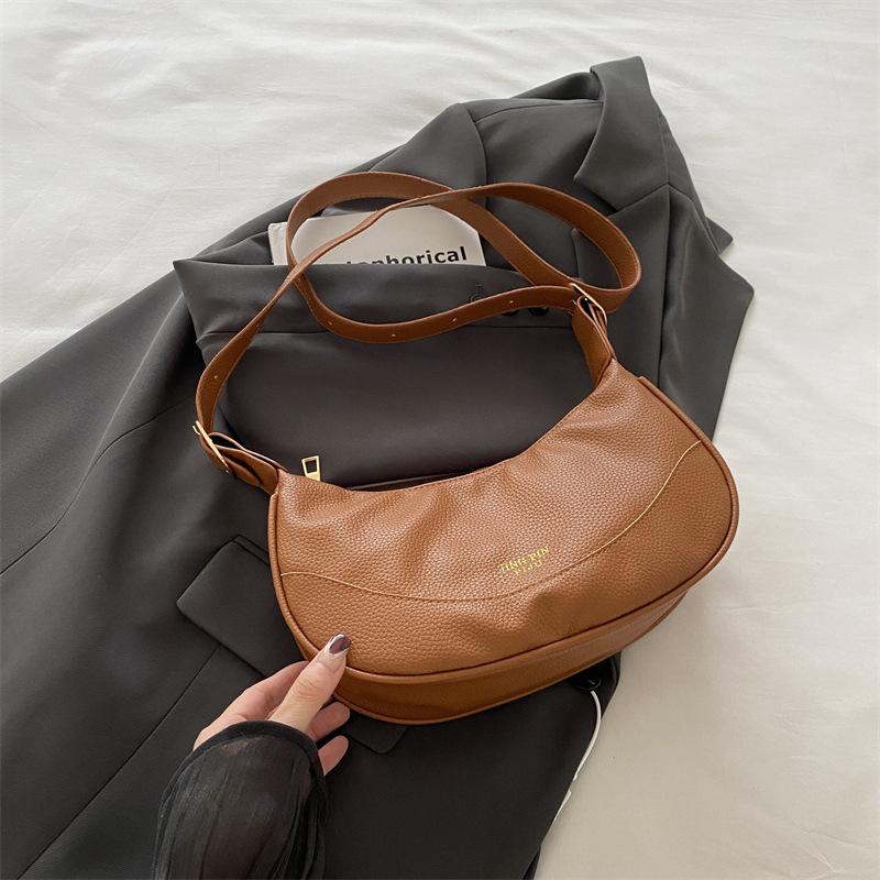 

Ретро сумка женская 2025 новая осенняя сумка через плечо модная сумочка повседневная простая личность косая сумка-пельмень коричневый