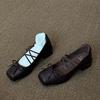 2025 Frühling und Herbst neue Mode quadratischer Kopf Ballerinas Schleife dicker Absatz leichter Mund Einzelne Schuhe Damen Pendler kleine Lederschuhe