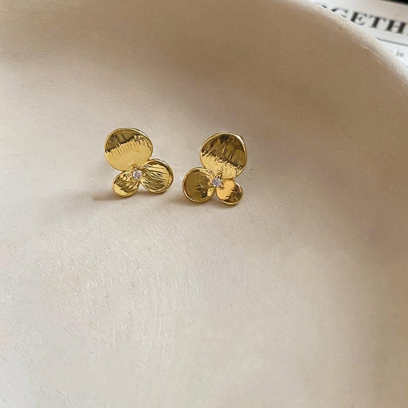 New silver needle zircon flower metal stud earrings exquisite daily versatile earrings niche design earrings women