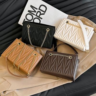 Autumn and Winter High-quality Bags for Women's Bags Fashionable Diamond Niche Designs Small Square Bags Fashionable Commuting Chain Shoulder Bags