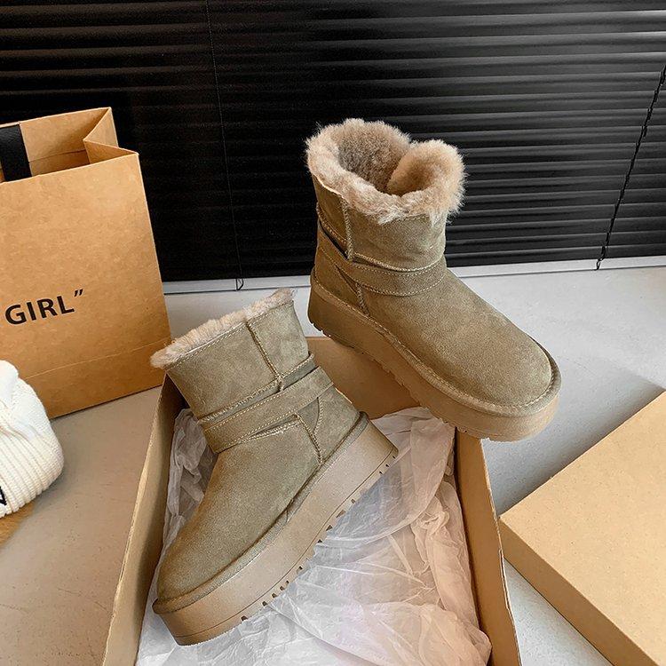 Cotton shoes women's winter Northeast snow shoes piled and thickened to keep warm 2025 new women's fur integrated snow boots