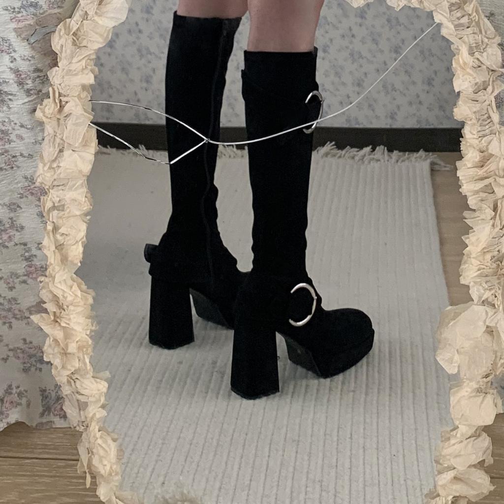 2025 Autumn and Winter New Retro Suede Thick Heel Medium Heel Round Head Tall Knight Boots European and American Pleated Stacked Cowboy Boots