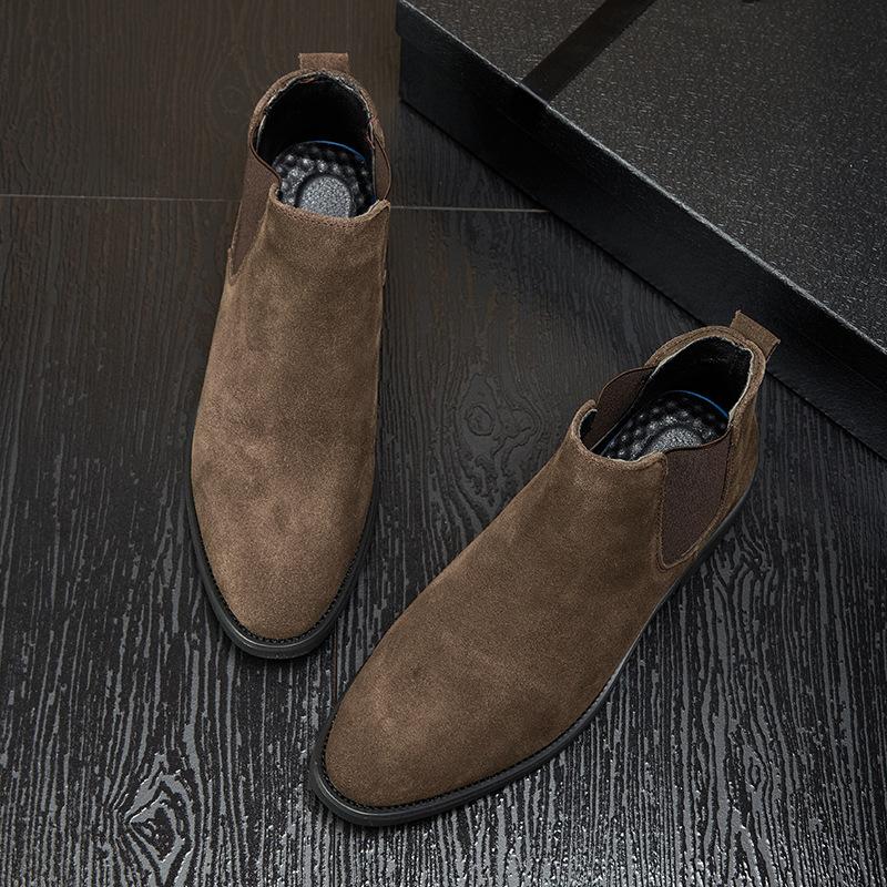 Large Size Chelsea Boots Men's Summer Breathable British Style Pointed Fur Short Boots High Top Leather Shoes Medium Top Martin Boots