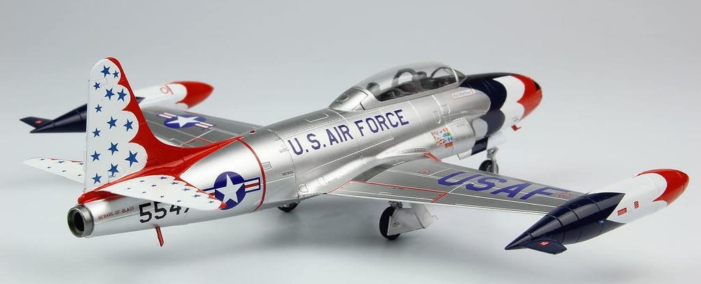 PLATZ US Air Force Trainer Shooting Star Thunderbirds Plastic Model 1/72 T-33A AC-52