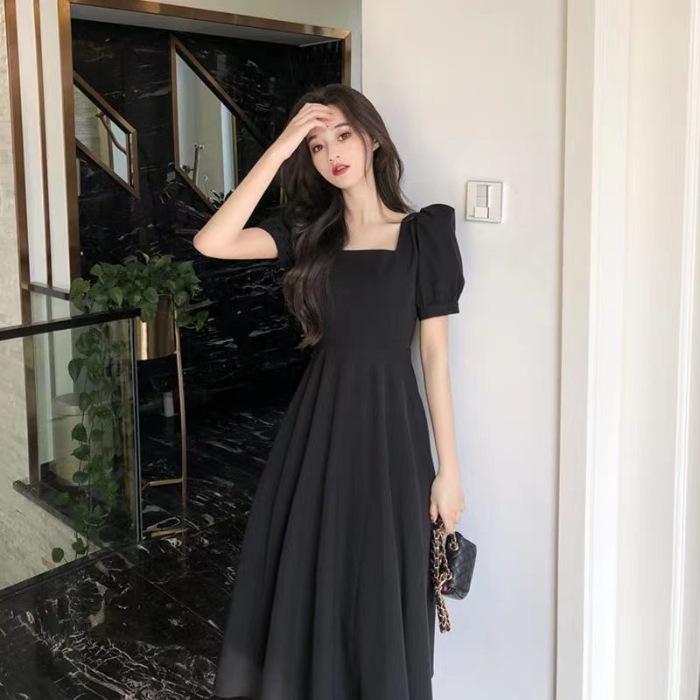 Elegant Retro French Hepburn Style Summer Dress with Slimming Waist and Puff Sleeves