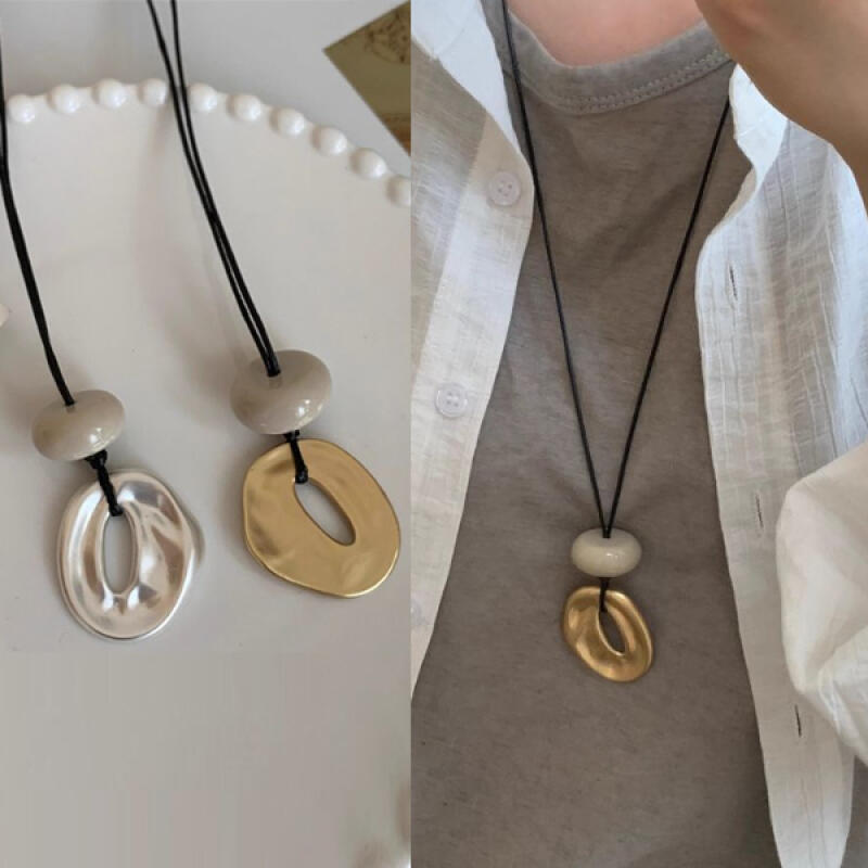 

DeLa Atypical Drop-Shaped Long Fashion Long Leather Necklace gold
